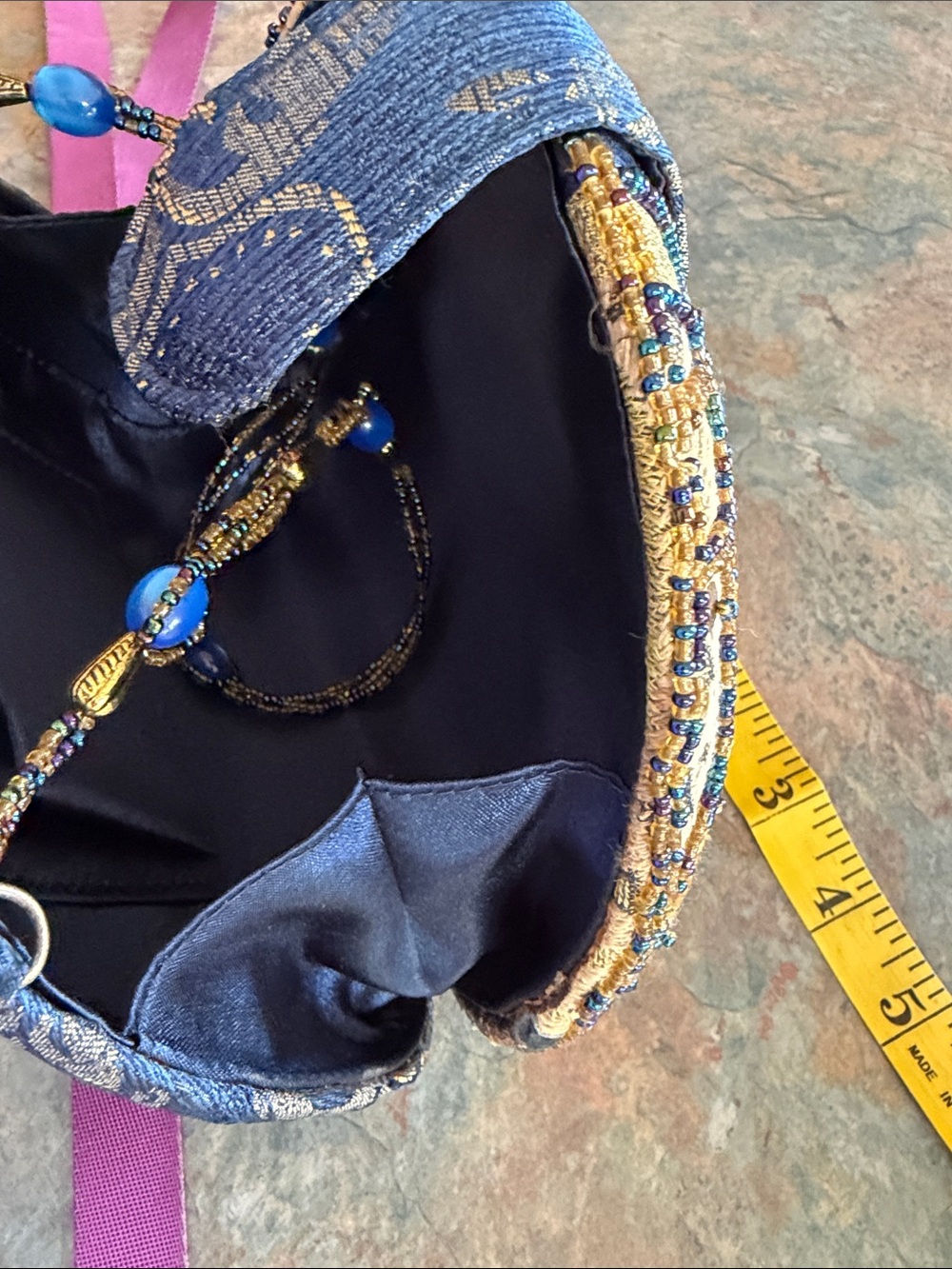Beaded tapestry evening bag with magnetic closure. Great condition. - Picture 10 of 13